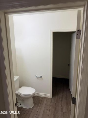 6815 W Carol Avenue, Peoria, AZ 85345