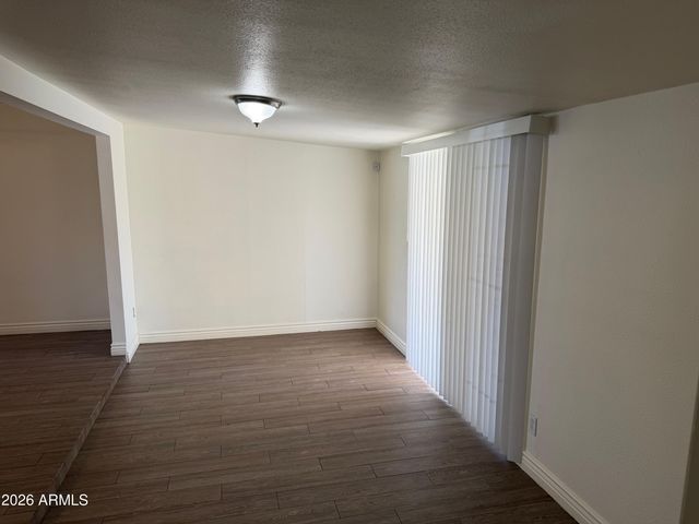 6815 W Carol Avenue, Peoria, AZ 85345