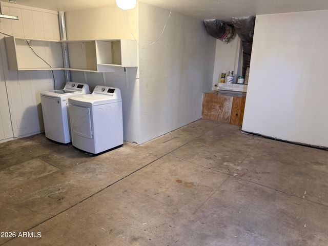 6815 W Carol Avenue, Peoria, AZ 85345