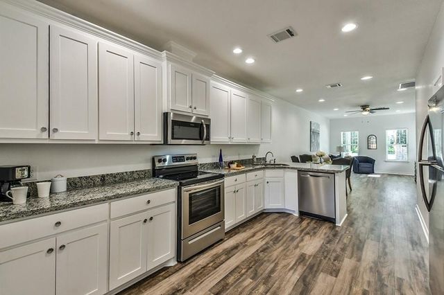 24094 Sears Lane 6, Porter, TX 77365