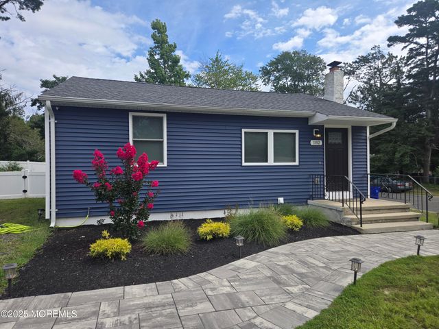 182 Baywood Boulevard, Brick, NJ 08723