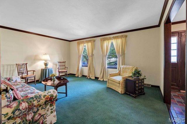 2344 Camberwell Drive, Des Peres, MO 63131