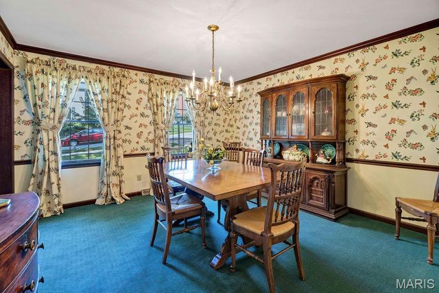 2344 Camberwell Drive, Des Peres, MO 63131