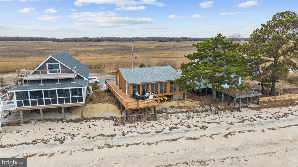 201 S SANDPIPER DR, Dover, DE 19901