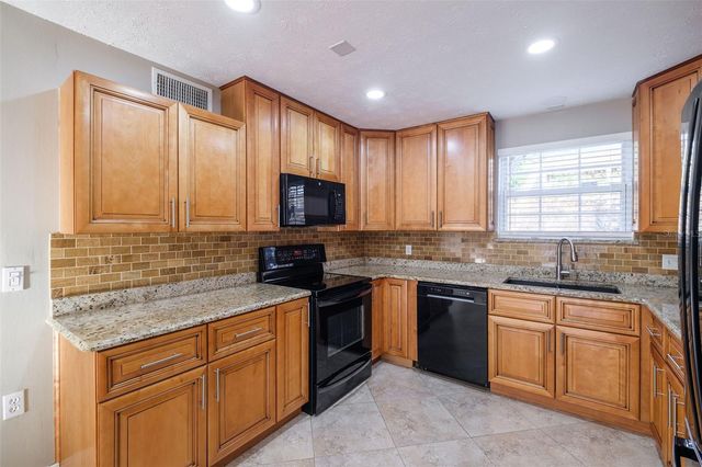 4388 LAKE UNDERHILL ROAD 21C2, Orlando, FL 32803