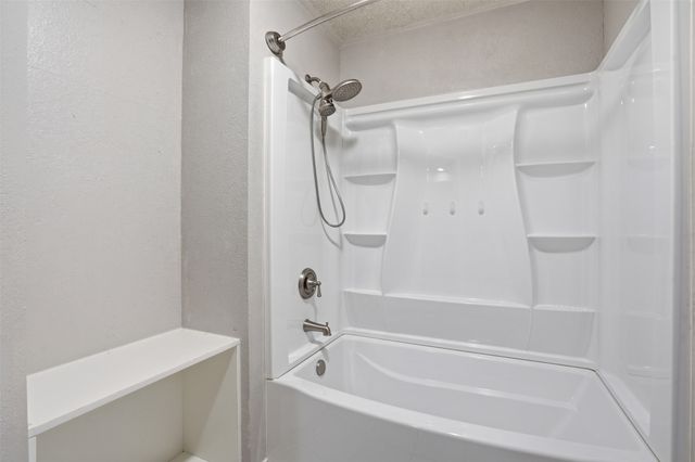 5909 Mission Ridge Drive, Arlington, TX 76016