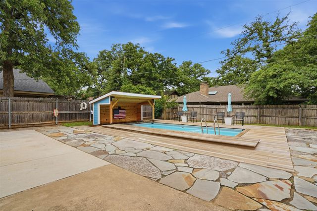 5909 Mission Ridge Drive, Arlington, TX 76016