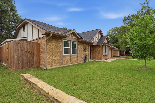 5909 Mission Ridge Drive, Arlington, TX 76016