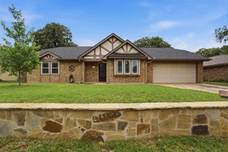5909 Mission Ridge Drive, Arlington, TX 76016