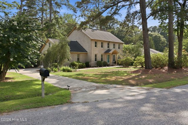 300 King George Road, Greenville, NC 27858