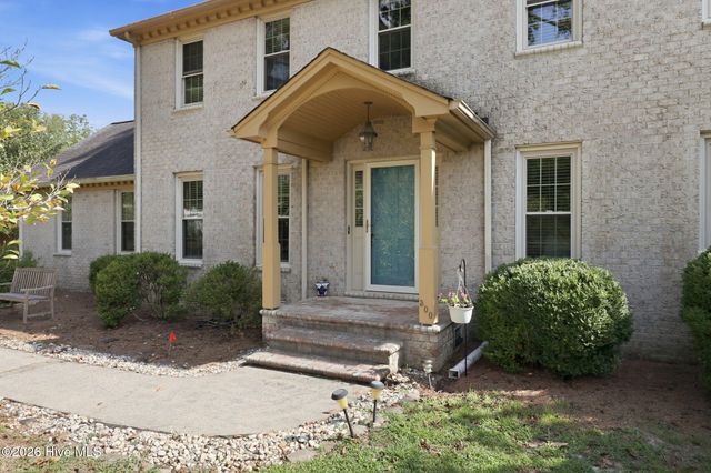 300 King George Road, Greenville, NC 27858