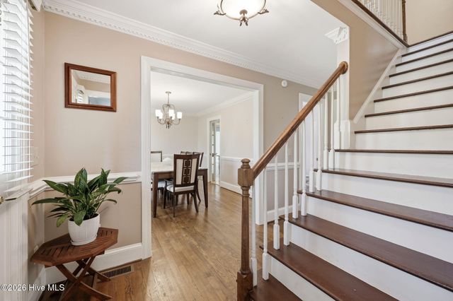 300 King George Road, Greenville, NC 27858