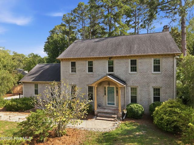 300 King George Road, Greenville, NC 27858