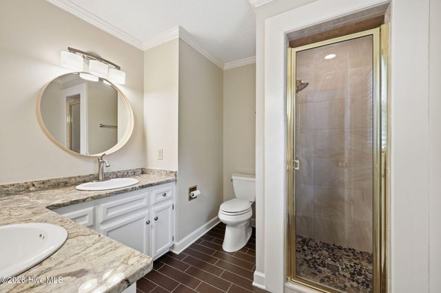 300 King George Road, Greenville, NC 27858