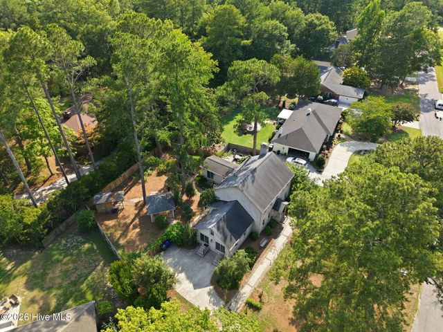 300 King George Road, Greenville, NC 27858