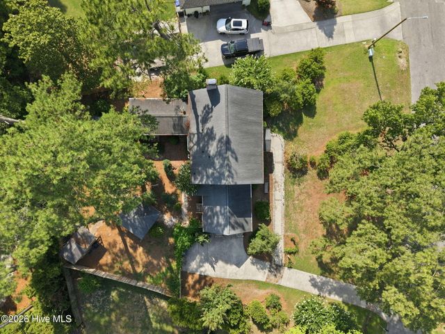 300 King George Road, Greenville, NC 27858
