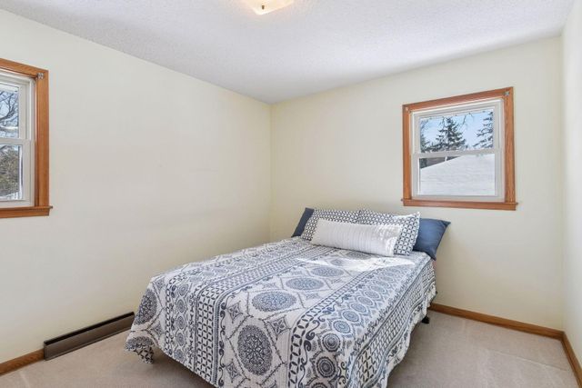 3925 Victoria Street, Minnetonka, MN 55345