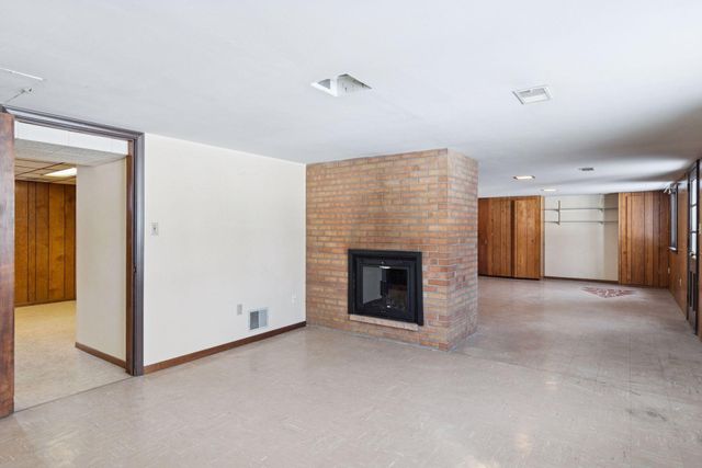 3925 Victoria Street, Minnetonka, MN 55345