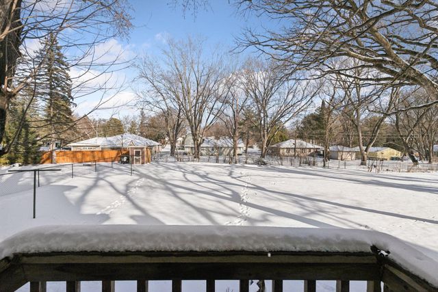 3925 Victoria Street, Minnetonka, MN 55345