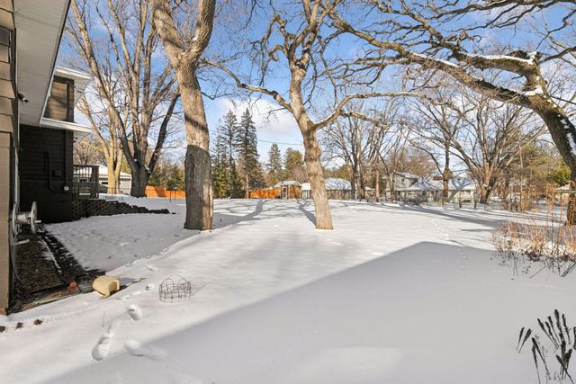 3925 Victoria Street, Minnetonka, MN 55345