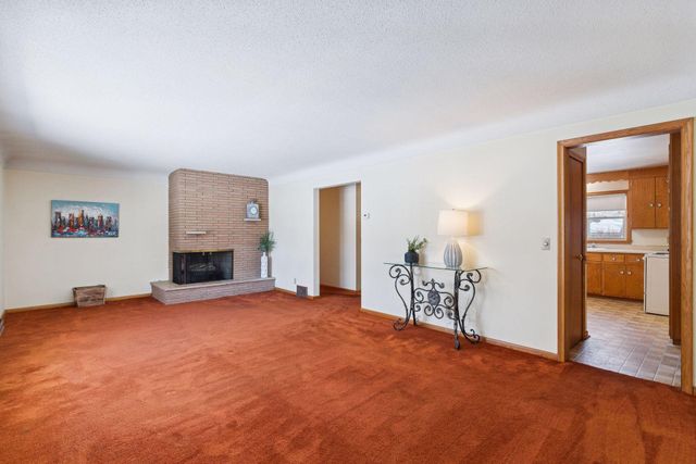 3925 Victoria Street, Minnetonka, MN 55345