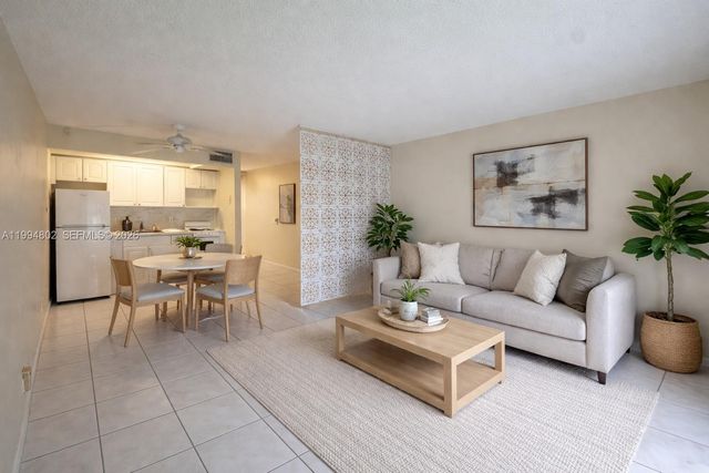 1400 SW 124th Ter 304Q, Pembroke Pines, FL 33027