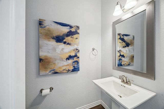 1120 Wakefield Drive, Houston, TX 77018