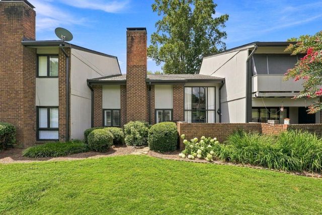 3249 Clairmont North NE, Brookhaven, GA 30329