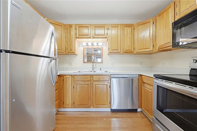 1800 Douglas Avenue 327, North Providence, RI 02904