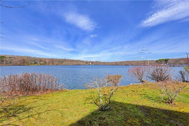 1800 Douglas Avenue 327, North Providence, RI 02904