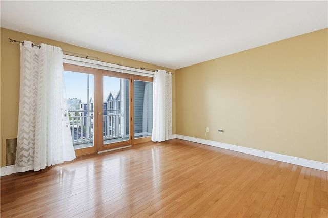 1800 Douglas Avenue 327, North Providence, RI 02904