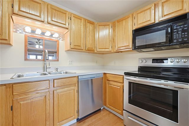 1800 Douglas Avenue 327, North Providence, RI 02904