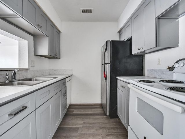 12658 Ashford Meadow Drive D, Houston, TX 77082
