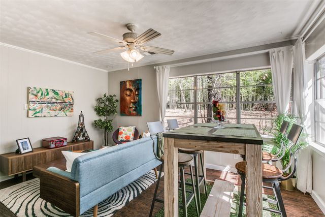 2010 N Locust Street, Denton, TX 76209