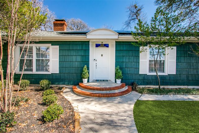 2010 N Locust Street, Denton, TX 76209