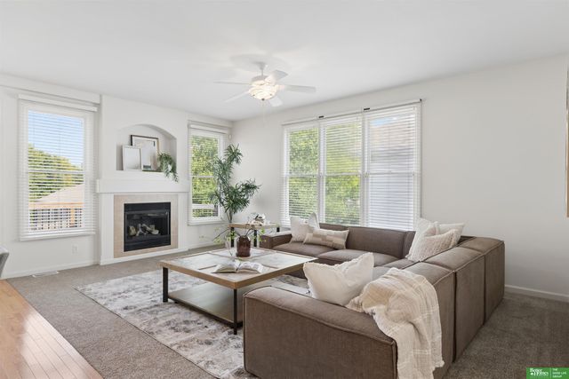 9801 S 28th Street, Bellevue, NE 68123