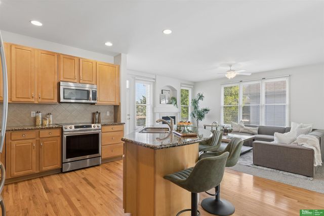 9801 S 28th Street, Bellevue, NE 68123
