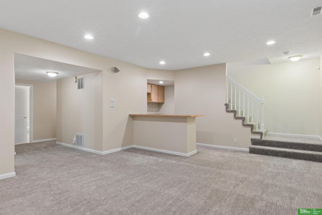 9801 S 28th Street, Bellevue, NE 68123
