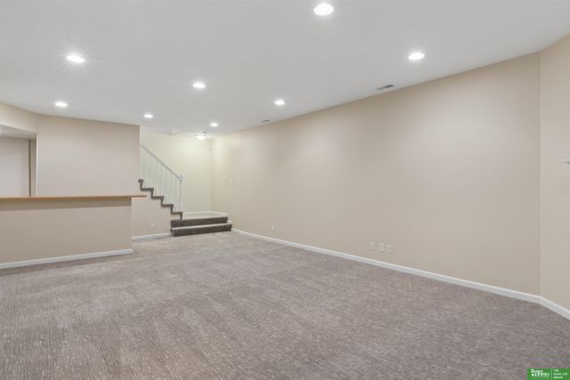 9801 S 28th Street, Bellevue, NE 68123