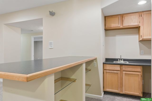 9801 S 28th Street, Bellevue, NE 68123