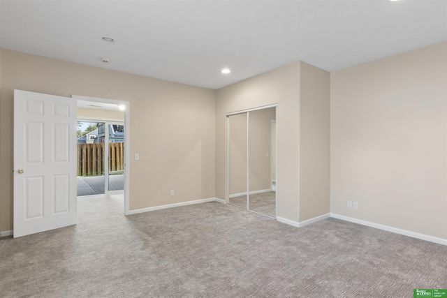 9801 S 28th Street, Bellevue, NE 68123