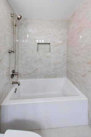 939 W Madison Street 507, Chicago, IL 60607