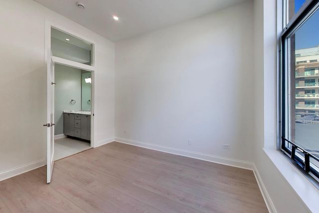939 W Madison Street 507, Chicago, IL 60607