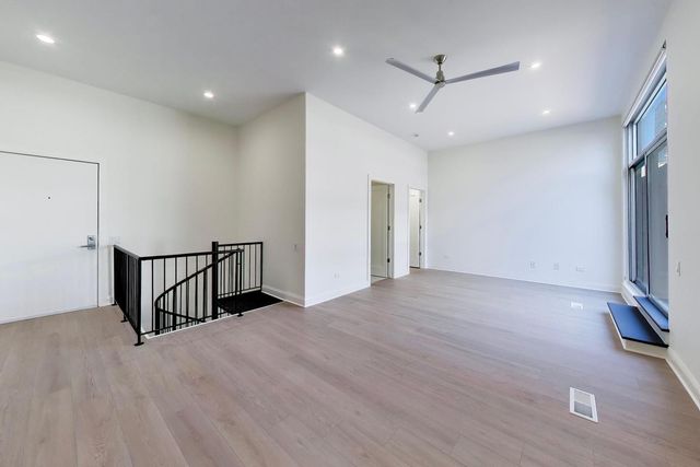 939 W Madison Street 507, Chicago, IL 60607