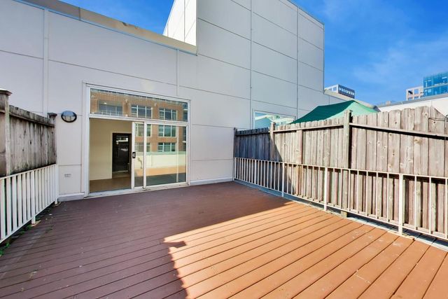 939 W Madison Street 507, Chicago, IL 60607