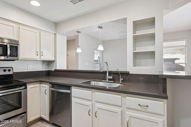 18615 N 136TH Drive, Sun City West, AZ 85375