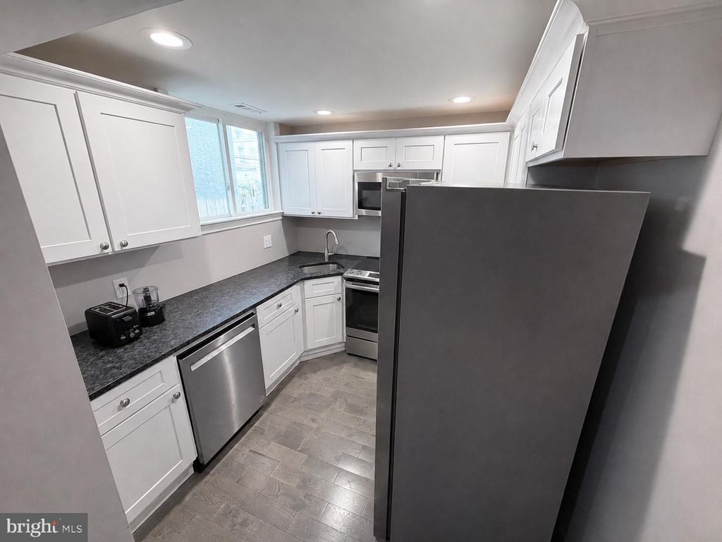 2207 S CLARION ST, PHILADELPHIA, PA 19148 — photo 4