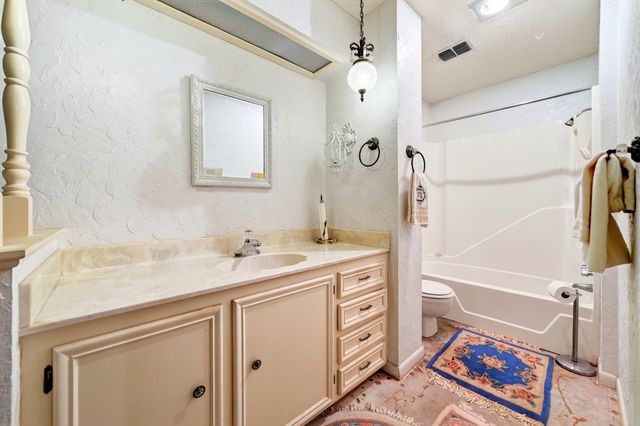 720 S Houston Street, Edgewood, TX 75117