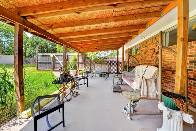 720 S Houston Street, Edgewood, TX 75117