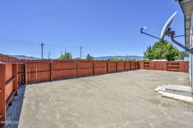 17704 Georgetown Drive, Reno, NV 89508
